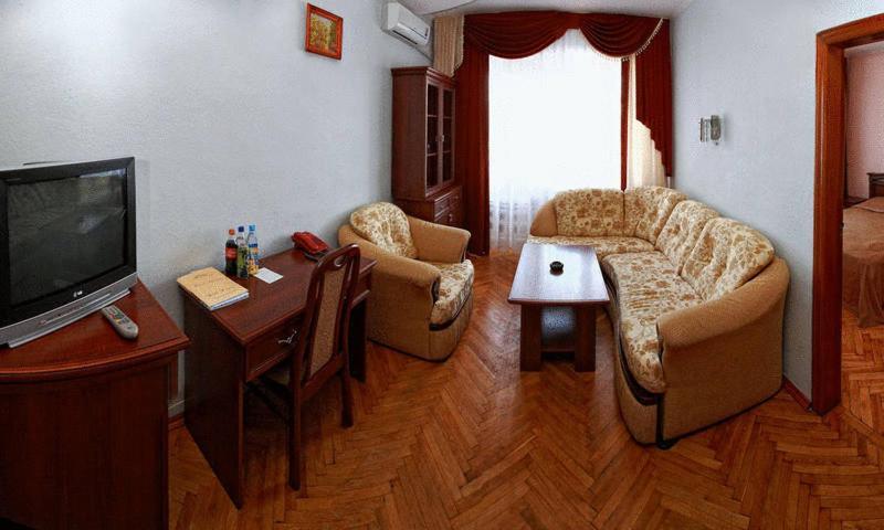 Kremin Hotel Krementjuk Eksteriør billede