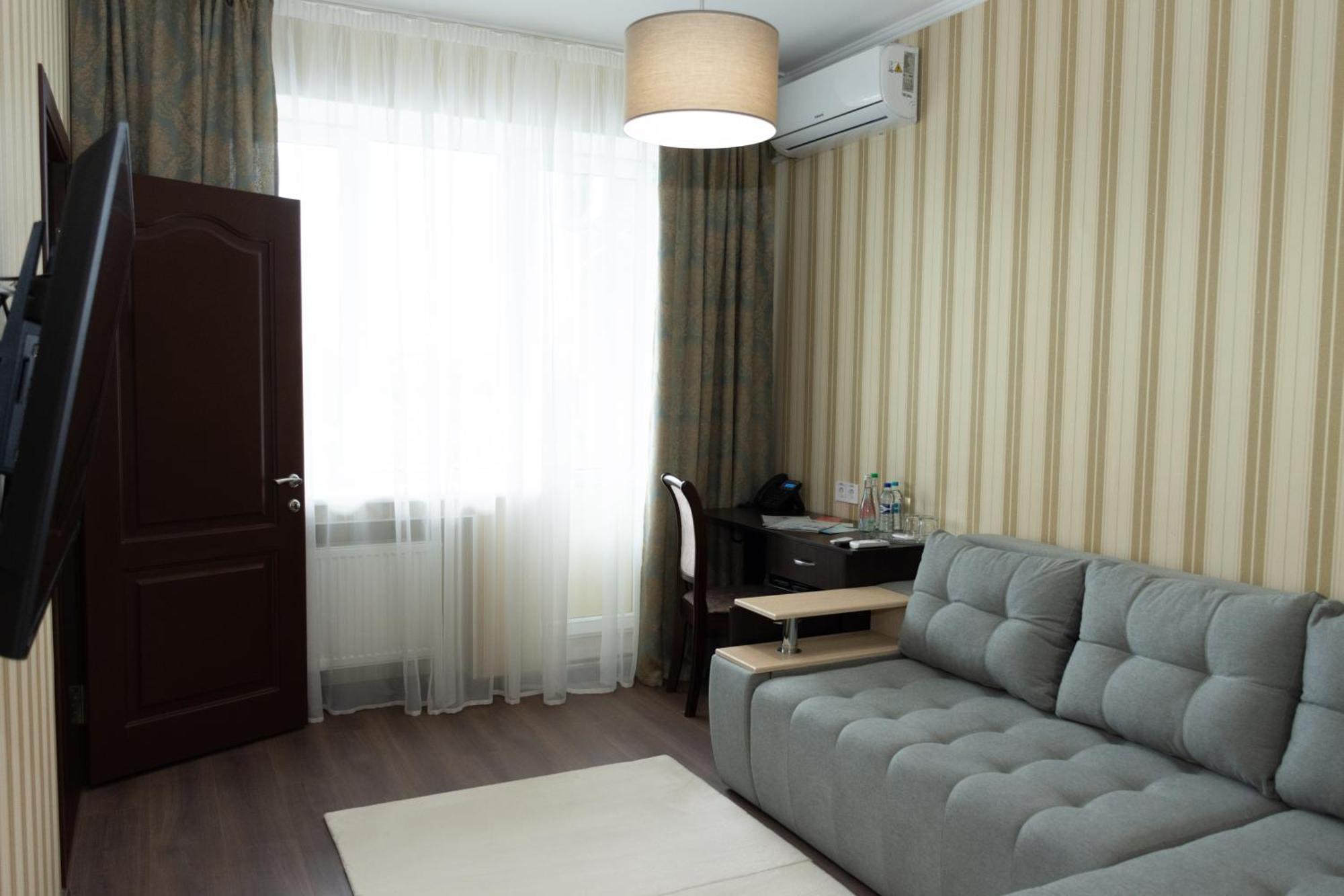 Kremin Hotel Krementjuk Eksteriør billede