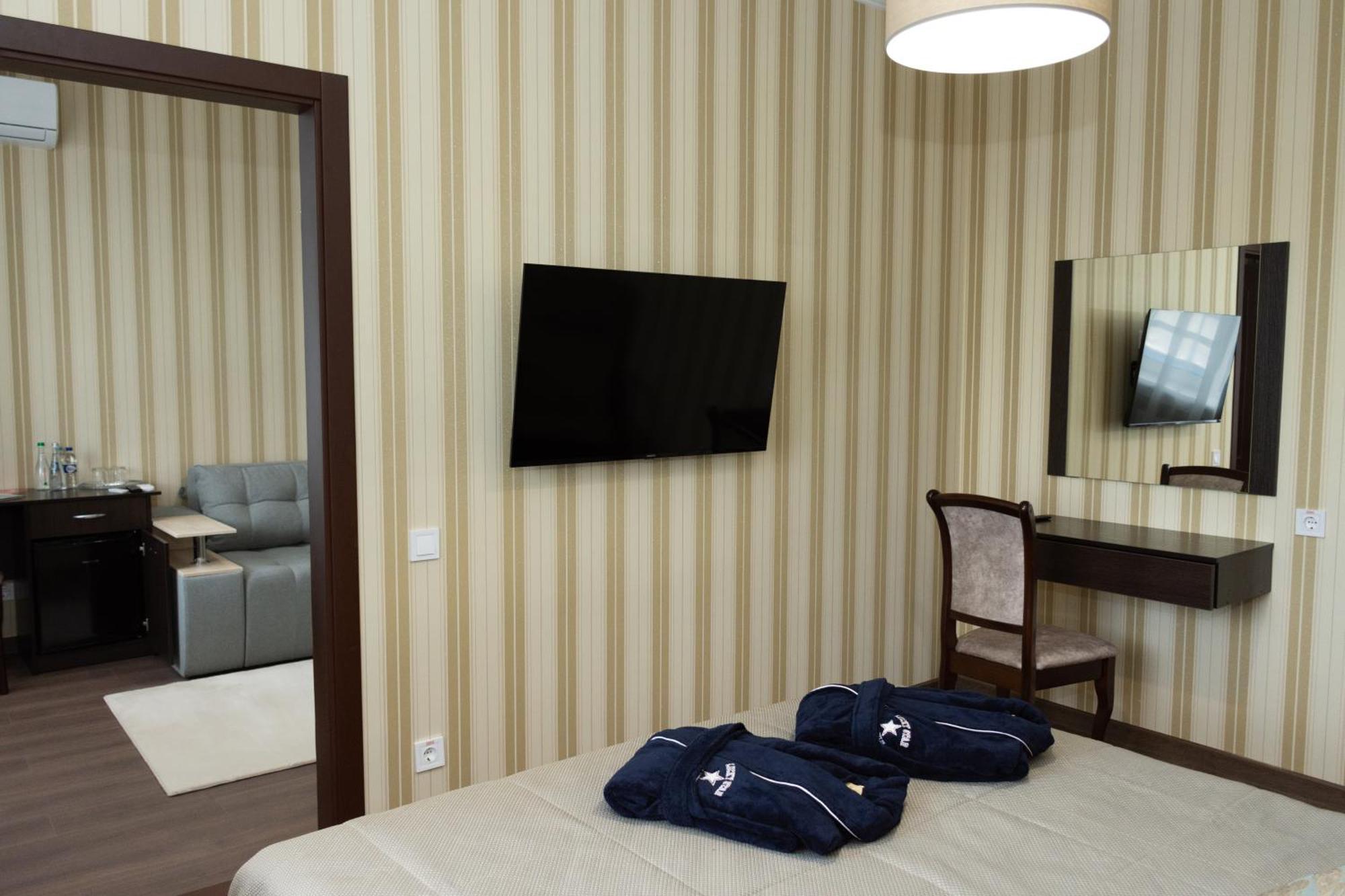 Kremin Hotel Krementjuk Eksteriør billede