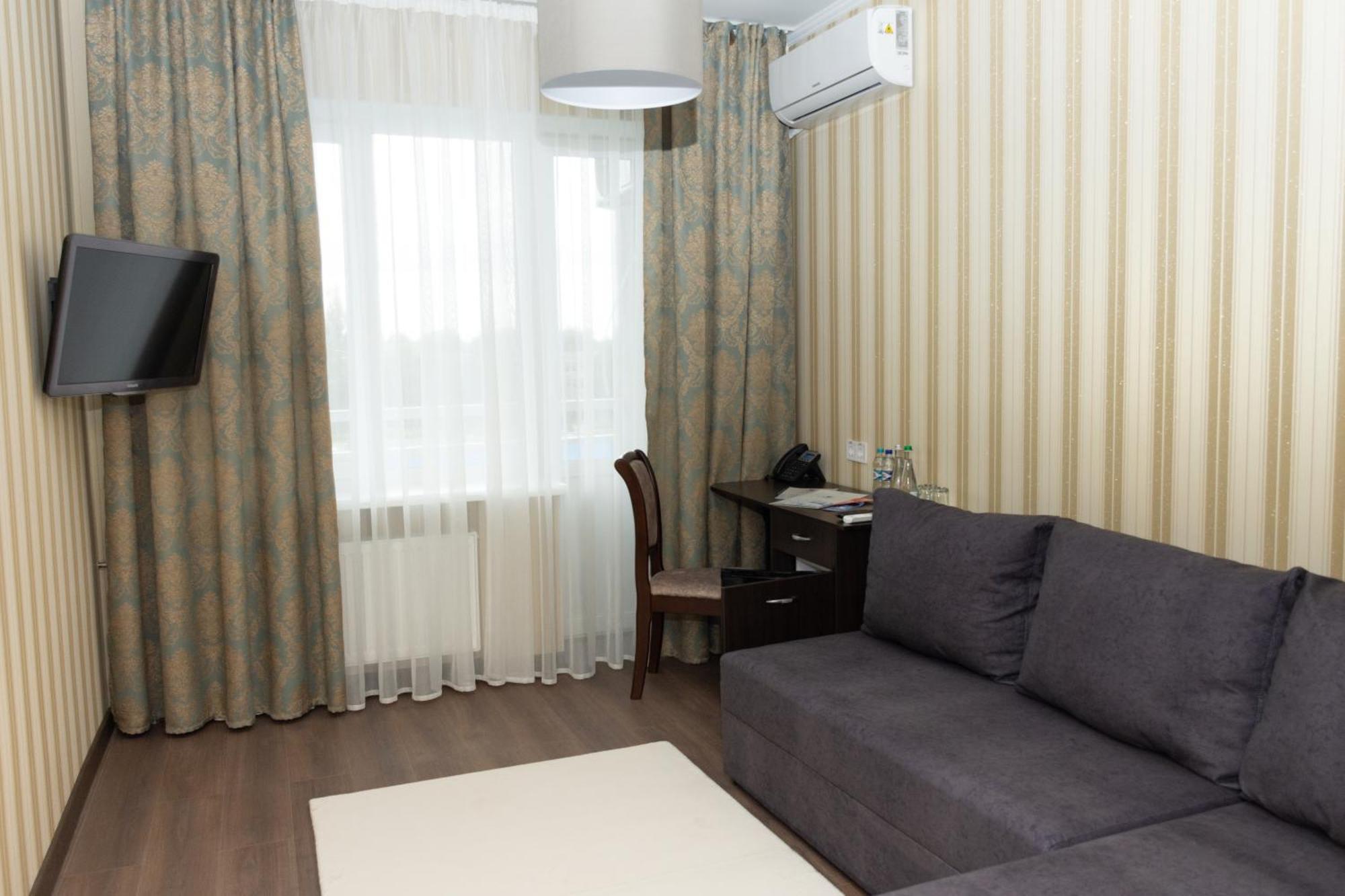 Kremin Hotel Krementjuk Eksteriør billede
